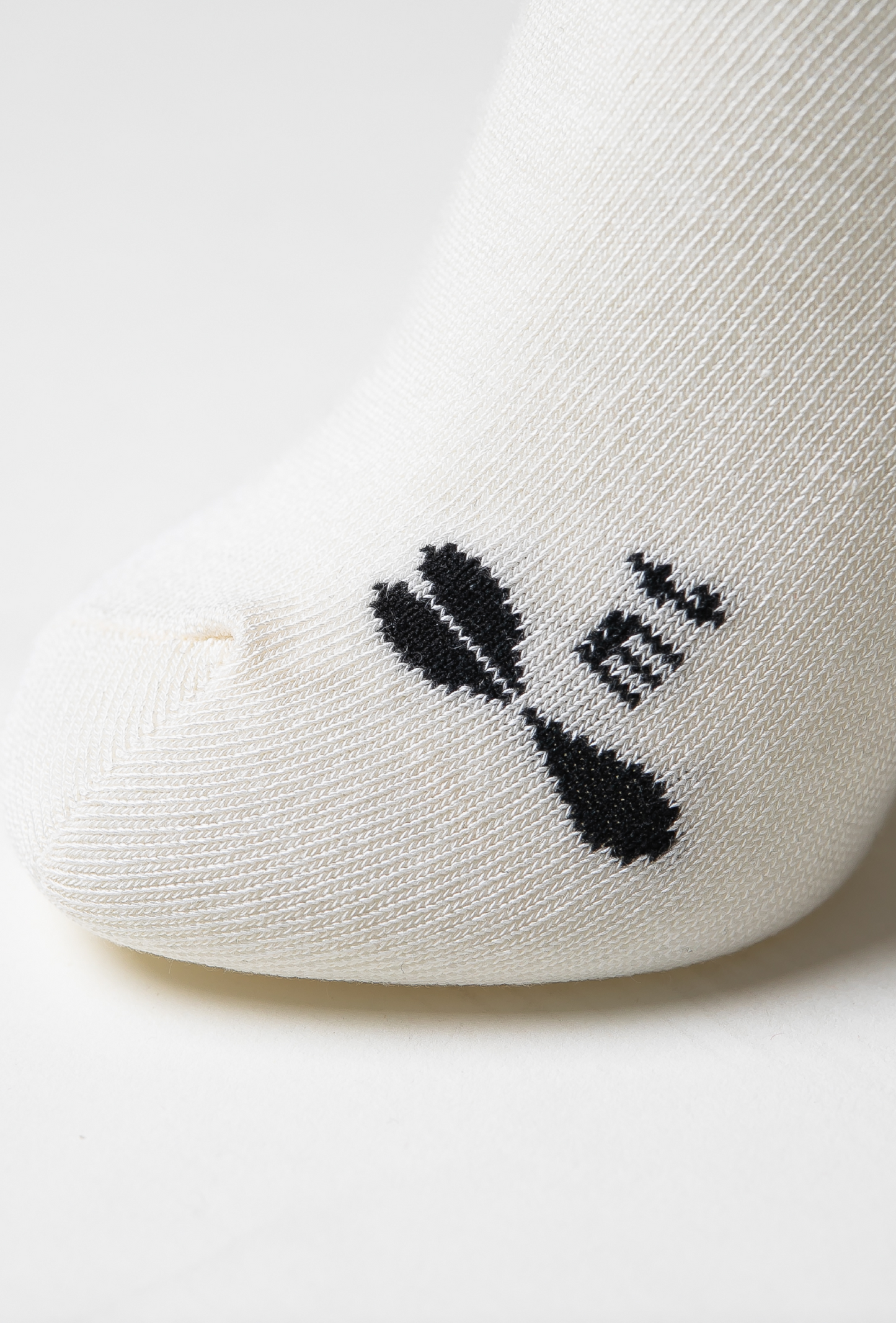 Yamituki Socks ~履く美容液~
