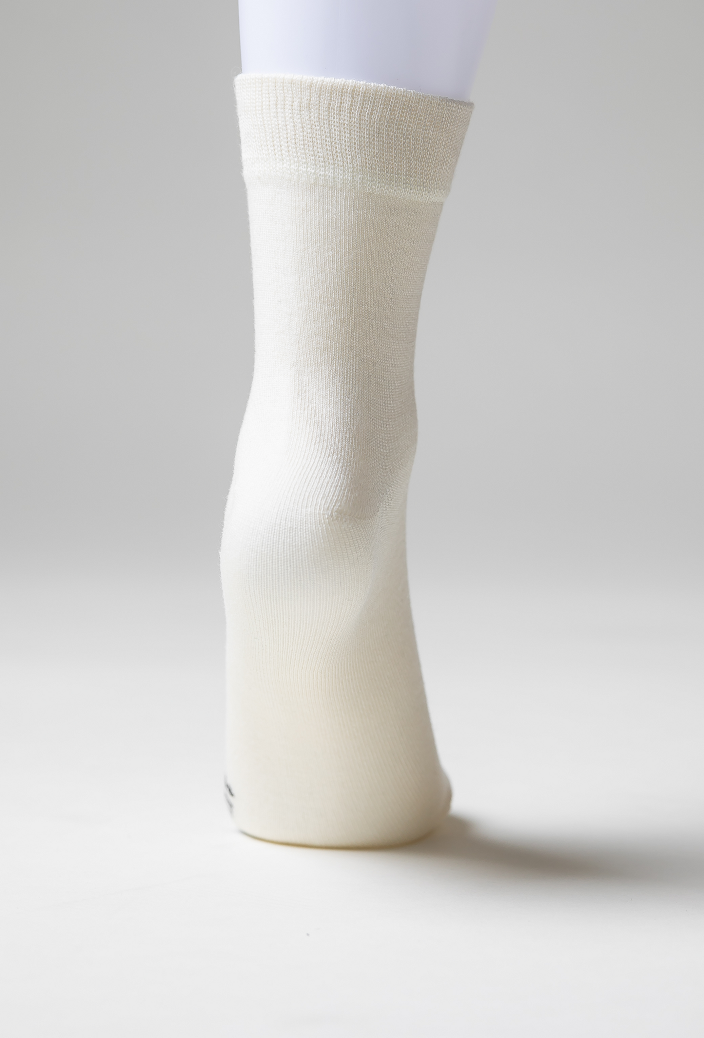 Yamituki Socks ~履く美容液~